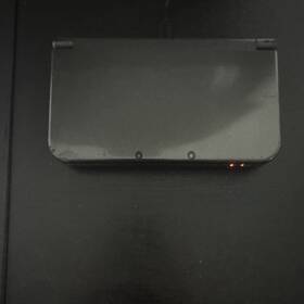 Nintendo Lna-ctr-a2be-usa New 3ds Xl Black 3d Console With Pok Mon Ultra Moon And Case Good Cond