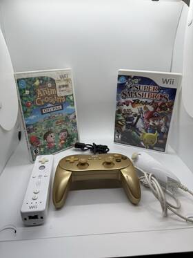 Nintendo Lu65490333 Wii Pro Controller Smash Bros Brawl Animal Crossing City Life Lot