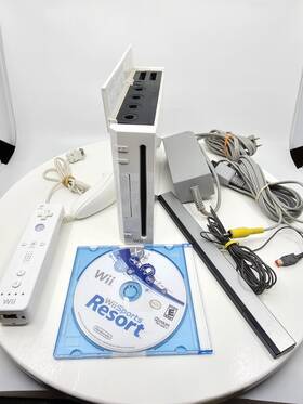 Nintendo Lu725454058 Wii Console Cables And Controller- Sports Resort Free Shippi