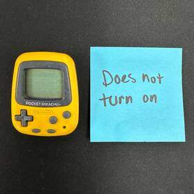 Nintendo Mpc-001 Pocket Pikachu Yellow Handheld Virtual Pet Pedometer Classic