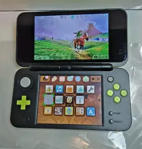 Pgd1500 Nintendo 2ds Xl Handheld System - Black And Limegreen With 4gb Sd Pen Usb Pgd1500 Nintendo 2ds Xl Handheld System - Black And Limegreen With 4gb Sd Pen Usb
