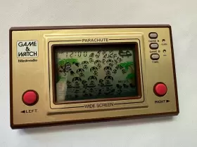 Pr-21 Nintendo Parachute Game And Watch In Excellent Condition Tested