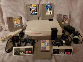 Nintendo Rr524765 1985 Original Entertainment System Console 5 Games 1 Owner