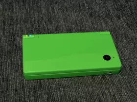 Twlsm8t1 Nintendo Dsi - Green Handheld System