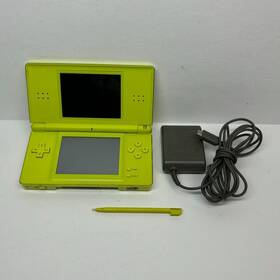 Nintendo Usg-s-lmc1 Ds Lite Lime Green With Charger And Stylus - Tested