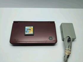Nintendo Utl001 Dsi Xl Handheld System Burgundy Utl-001 Usa With Game Charger Good