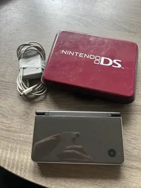Ww41614337 Nintendo Dsi Xl System Bronze With Charger Case And Stylus- Tested