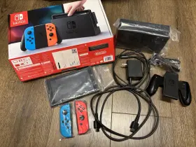 Xaw1001 Nintendo Switch V1 Complete In Box