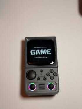 R36tmax Retro Handheld Game Console 4 Inch 700x700 Ips 18000 Games Wifi Otg 64gb