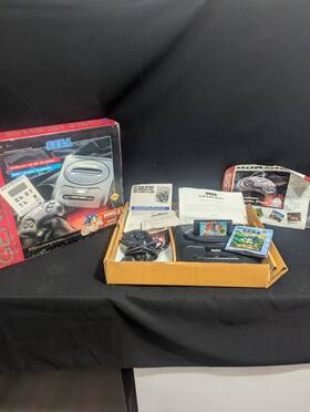 Sega 010086016147 Genesis Model 2 Sonic Near Complete In Box