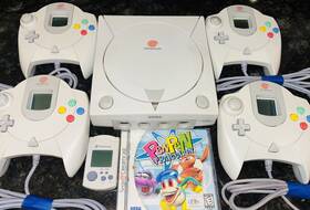 Sega Du940501551 Dreamcast Console Bundle-4 Controllers Vmu Controller Pack Penpen Game