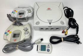Sega Hkt-2030 Lot Dreamcast Console Vmu Controllers As-is Works Sometimes Read