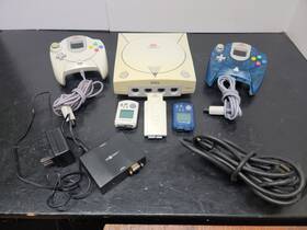 Sega Hkt-3021 Dreamcast Demo Kiosk Console White With Controllers Extras
