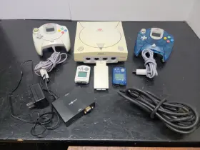 Hkt-3021 Sega Dreamcast Demo Kiosk Console White With Controllers Extras