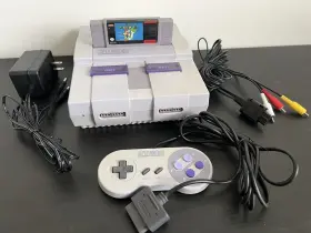 Sns-100 Snes Super Nintendo Console Bundle. Recapped Mario World