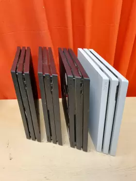 3001510 Sony Lot Of 4 Ps4 Pro 1tb Consoles 1499