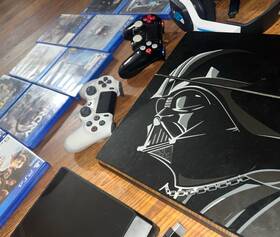 Sony 755838611828 Playstation 4 Ps4 500gb Console - Darth Vader Limited Edition Bundle