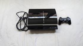 Sony Cechg01 Playstation 3 80gb Console - Piano Black With 1 Game