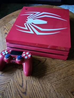 Sony Cf379a Ps4 Pro 1tb Spider-man Console With Controller And Cords Limited Edition Good