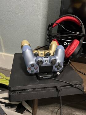 Sony Cuh2000ab01 Console For Playstation 4 - Jet Black