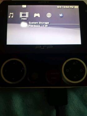 Sony Psp-n1000pb Playstation Portable Go 16gb Piano Black Handheld System