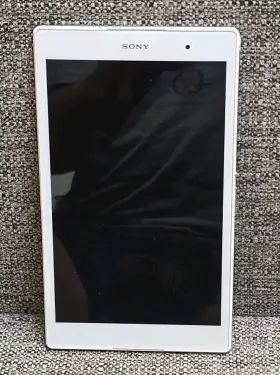Sgp621 Sony /l K Xperia Z3 Tablet. This Unit Is In Excellent Condition