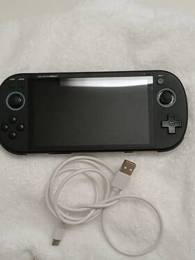 Trimui Tg5040 Smart Pro With 64 Gb Sd Card