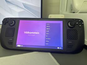 Valve V004281-20 Steam Deck 64gb Handheld Console - Black