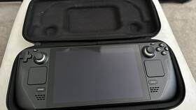 Valve V004284-20 Steam Deck 256gb Includes Case Screen Protector Charger