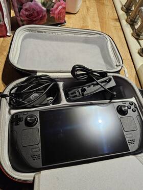 Valve V00450200 Steam Deck Oled 1tb Used Once With Large Hard Carrying Case And Tv Port