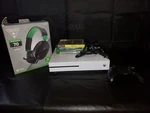 Microsoft Xbox One 1TB Disc Version Turtle Beach Headset 4 Games Controller Used. Price: $190.00.