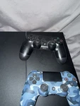 Sony Playstation 4 Star Wars Battlefront Bundle 500GB Jet Black Console Used. Price: $75.00.