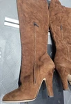 Ladies Dolce Gabbana D&g Knee Boot Brown Suede Zip Up Shoes Size 39.5 Pre-owned. Price: $50.00.