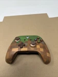 Minecraft Powera Microsoft Xbox One Wired Controller! - No Used. Price: $40.00.